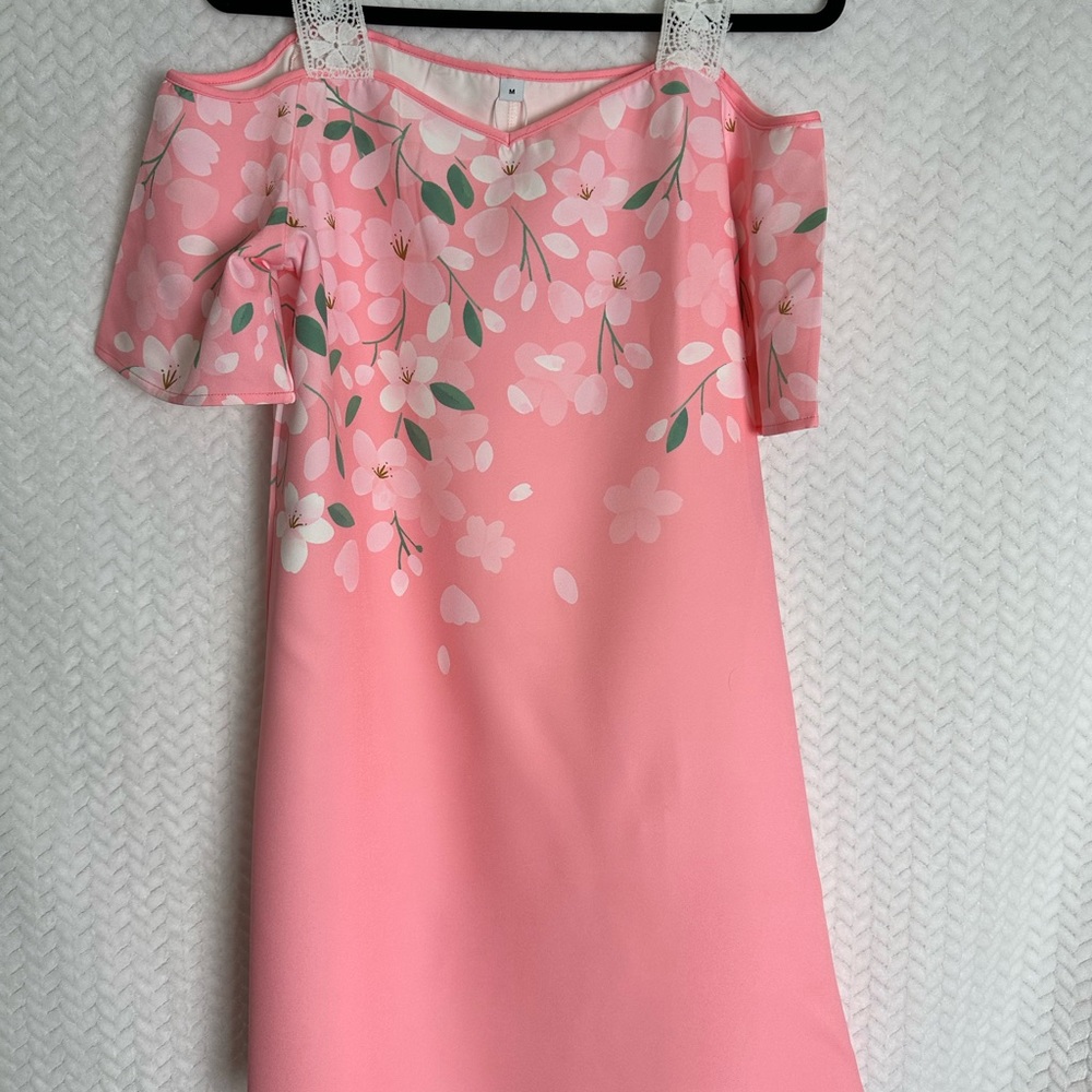 Pink cold shoulder like dress with lace straps NWT